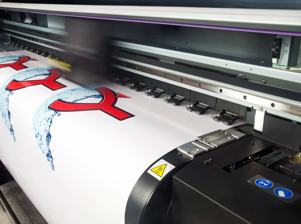 Großformatdruck von Bannern und Plakaten – professionelle Werbetechnik für Innen- und Außenbereiche