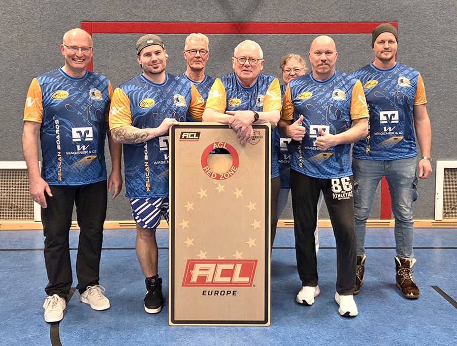 Sportler in individuell bedruckter Vereinsbekleidung